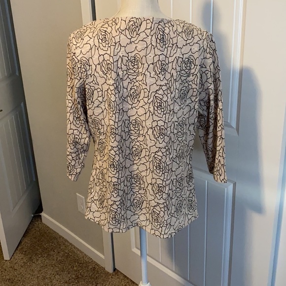 Cute shirt - Picture 4 of 5